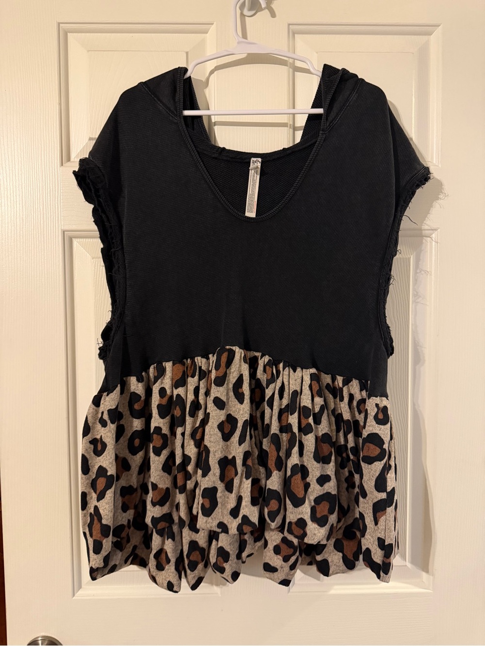 Intimately free people black and Leopard Print hooded top - size M